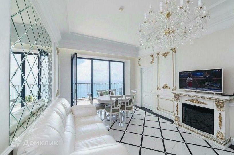 Продаётся 2-комнатная квартира, 110 м²