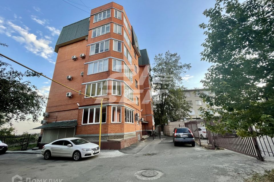 Сдаётся 2-комнатная квартира, 73.9 м²