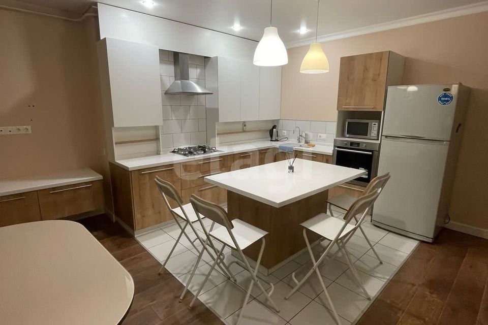 Продаётся 3-комнатная квартира, 68.5 м²