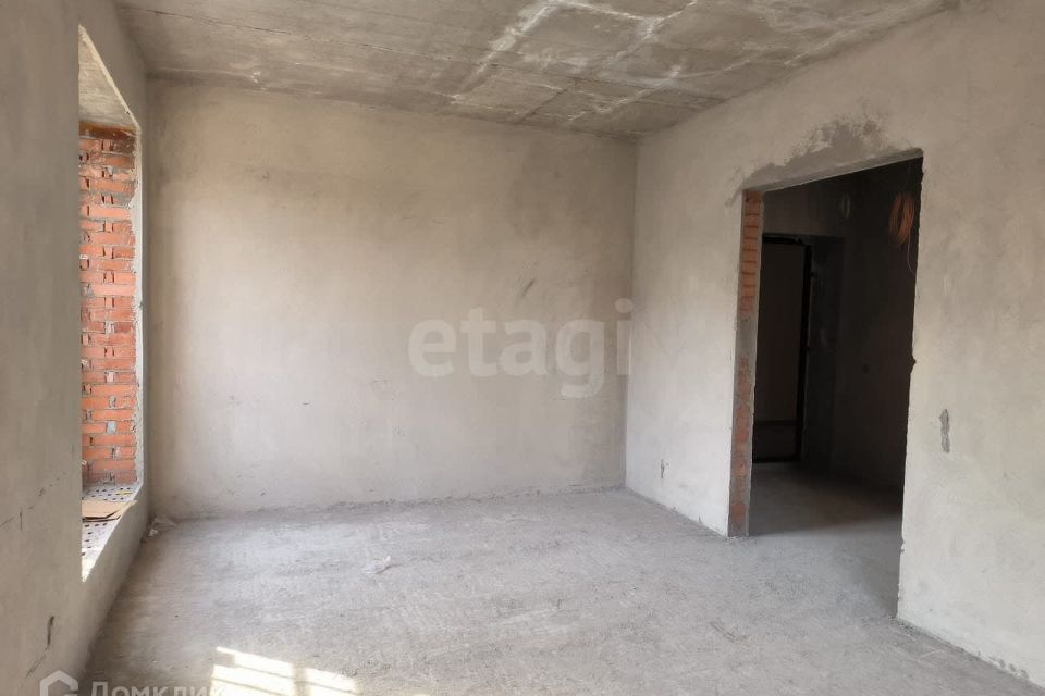 Продаётся 2-комнатная квартира, 65 м²