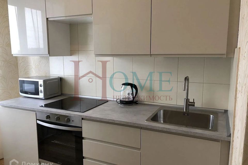 Сдаётся 1-комнатная квартира, 43 м²