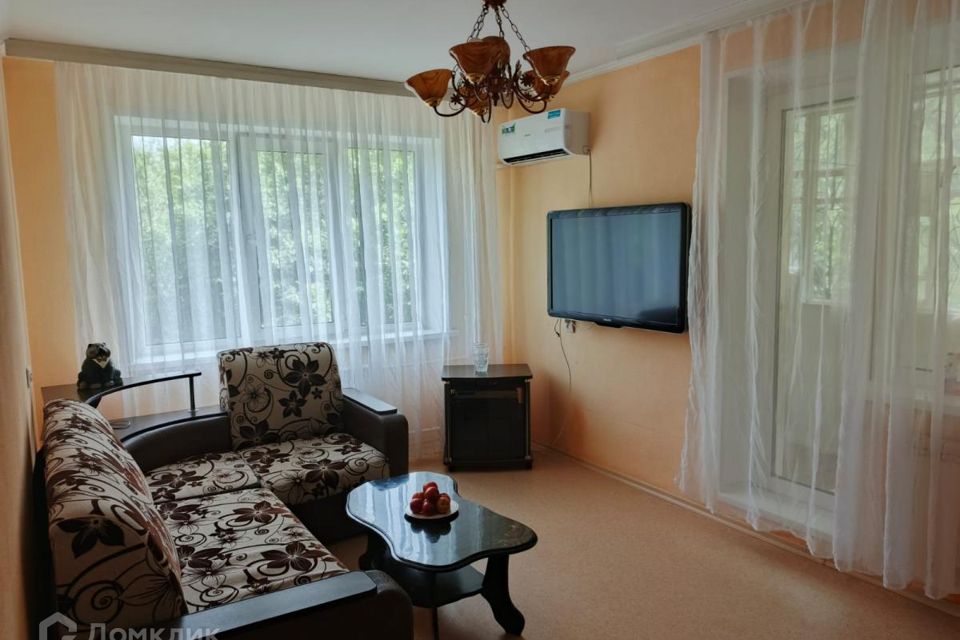 Сдаётся 2-комнатная квартира, 53 м²