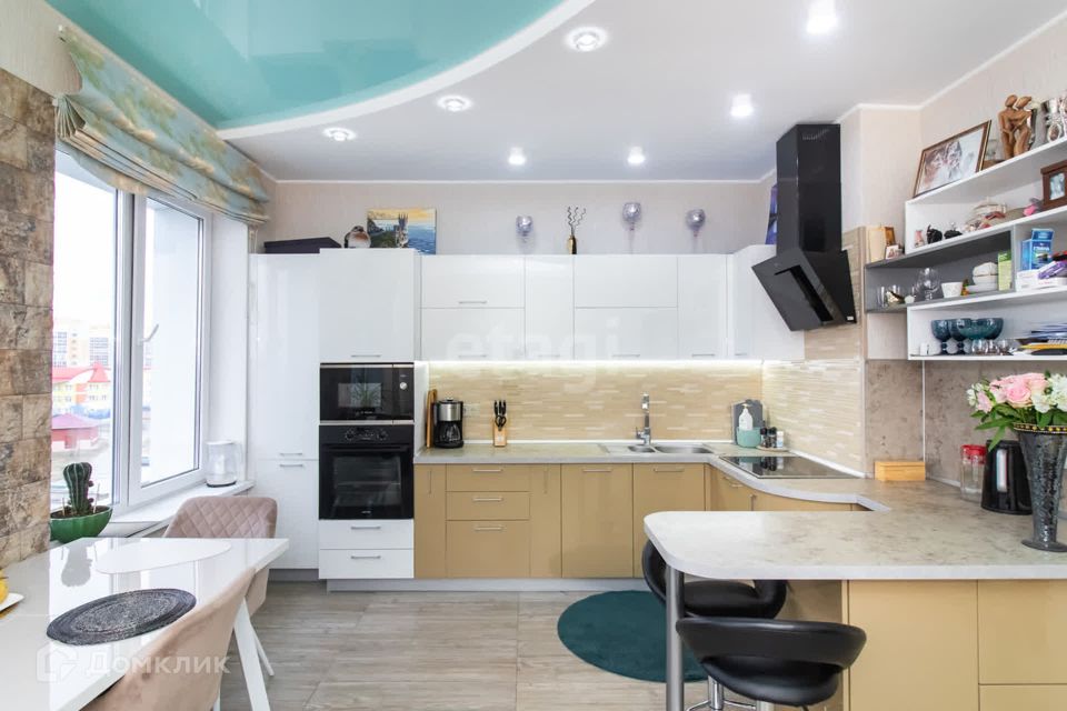 Продаётся 2-комнатная квартира, 66.1 м²