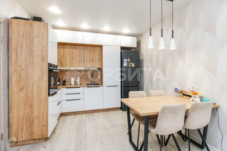 Продаётся 2-комнатная квартира, 68.8 м²
