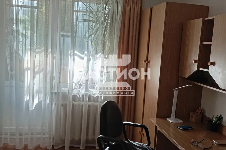 Продаётся 4-комнатная квартира, 85 м²