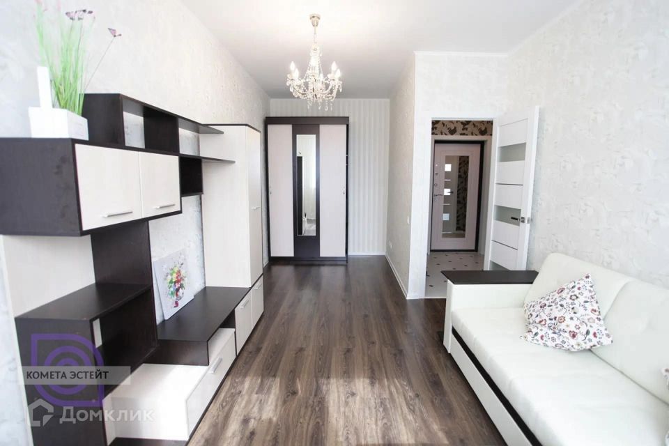 Продаётся 1-комнатная квартира, 38 м²