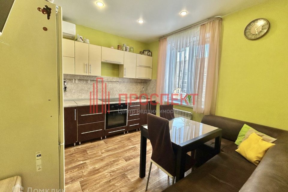 Продаётся 1-комнатная квартира, 37.3 м²