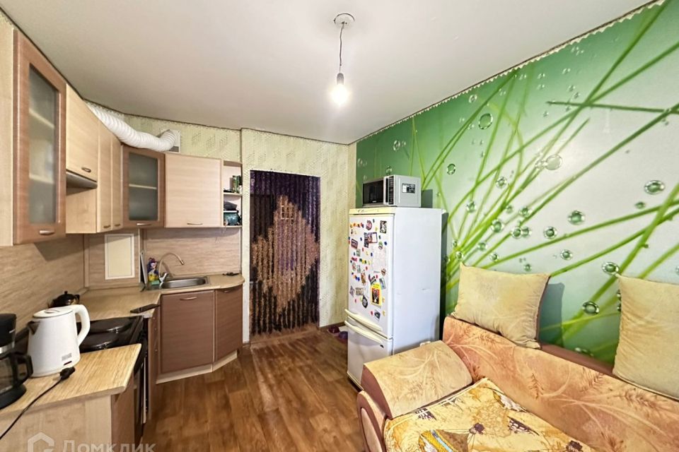 Продаётся 1-комнатная квартира, 42 м²