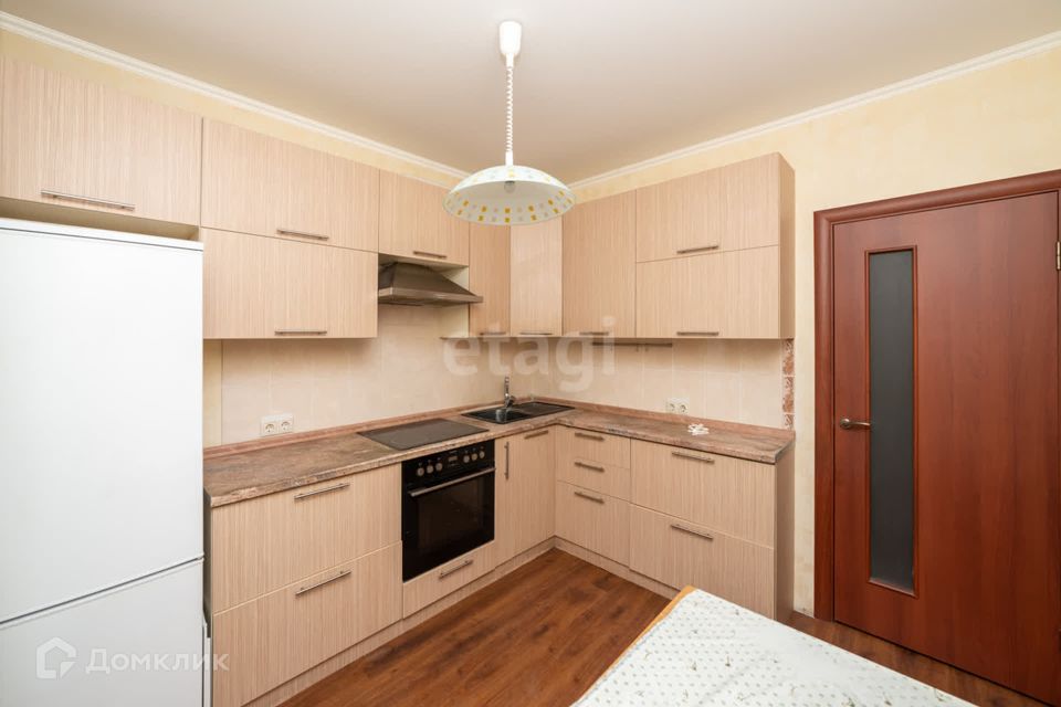 Продаётся 2-комнатная квартира, 57 м²