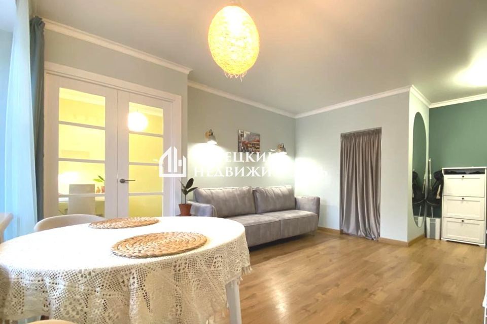 Продаётся 2-комнатная квартира, 41.4 м²
