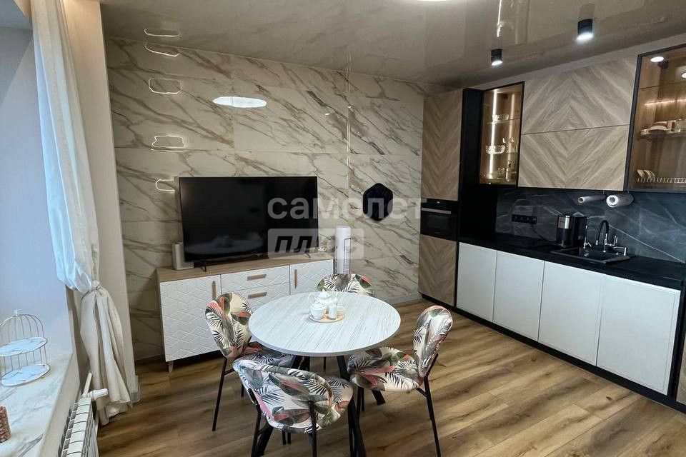 Продаётся 3-комнатная квартира, 67.5 м²