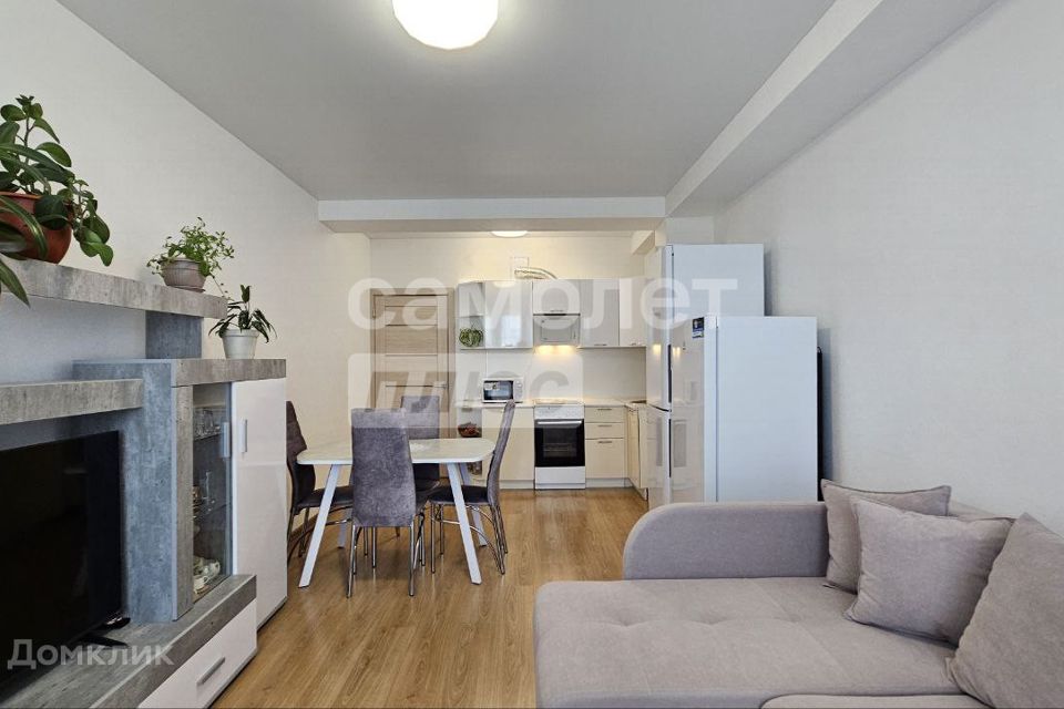Продаётся 2-комнатная квартира, 71.3 м²