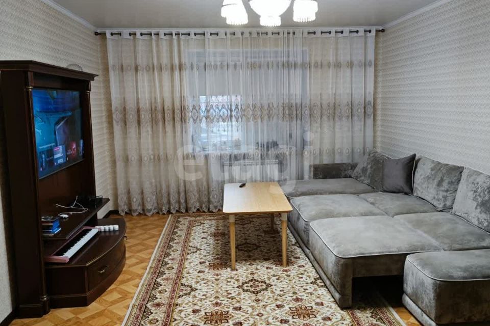 Продаётся 3-комнатная квартира, 100 м²