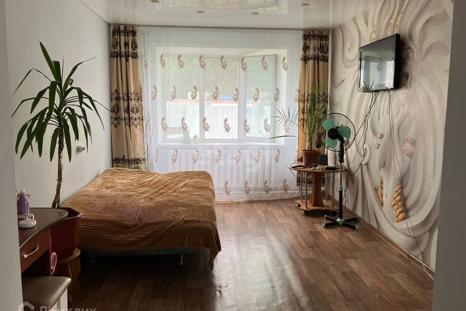Продаётся 3-комнатная квартира, 51.6 м²