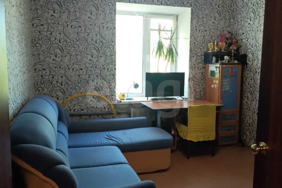 Продаётся 4-комнатная квартира, 87 м²