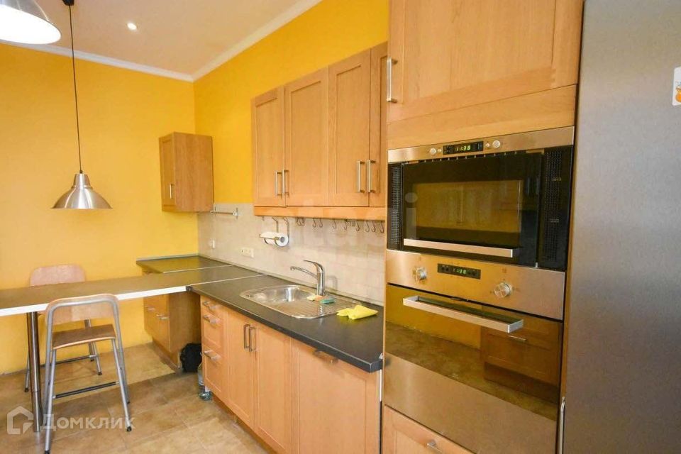 Продаётся 2-комнатная квартира, 95 м²