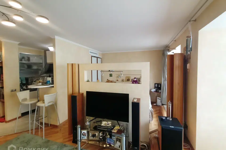 Продаётся 1-комнатная квартира, 45.5 м²