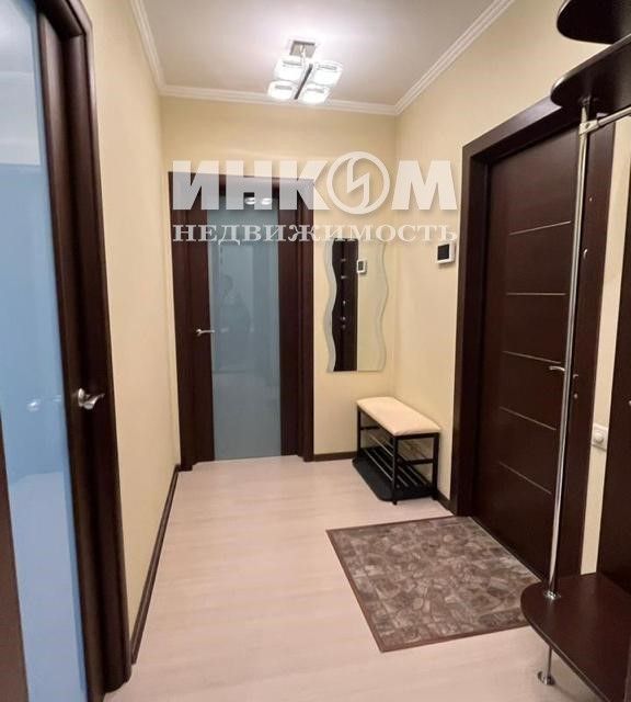 Сдаётся 2-комнатная квартира, 58 м²