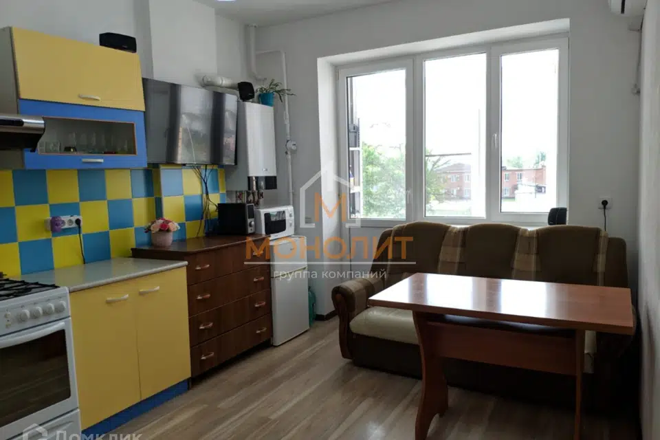 Продаётся 1-комнатная квартира, 40.9 м²