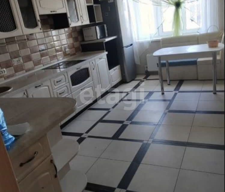 Продаётся 3-комнатная квартира, 82.3 м²