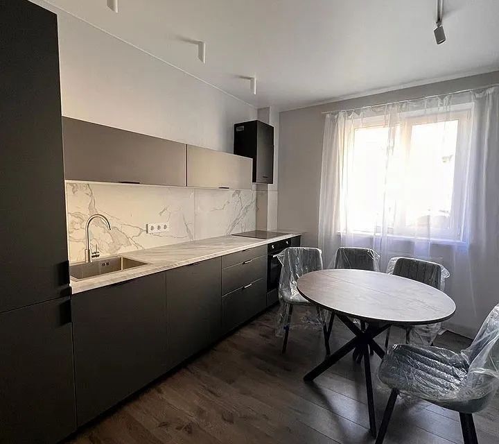 Сдаётся 2-комнатная квартира, 78 м²