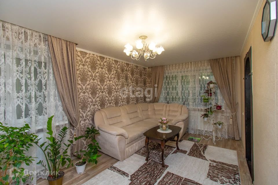 Продаётся 3-комнатная квартира, 61.6 м²