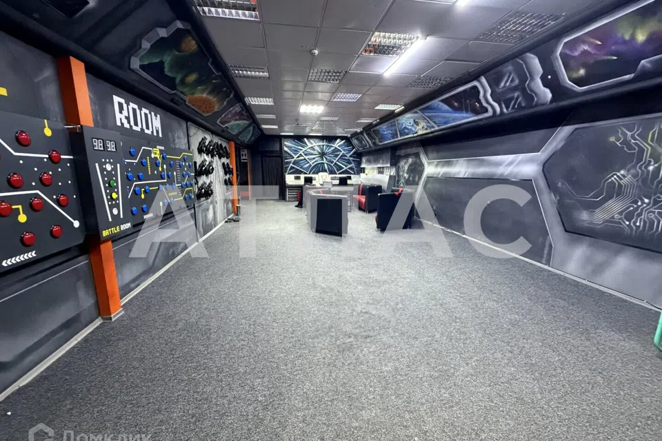 Сдаётся помещение своб. назначения, 300 м²