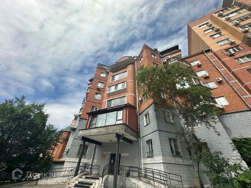 Продаётся 3-комнатная квартира, 101.5 м²