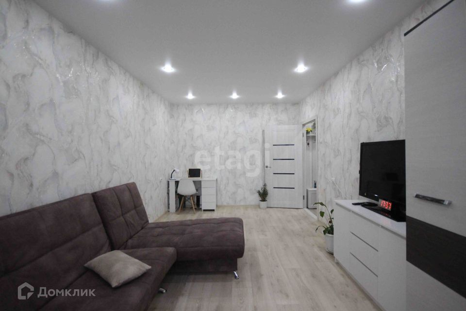Продаётся 1-комнатная квартира, 38 м²