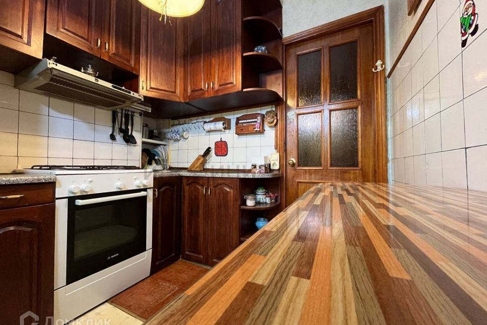 Продаётся 3-комнатная квартира, 59.7 м²