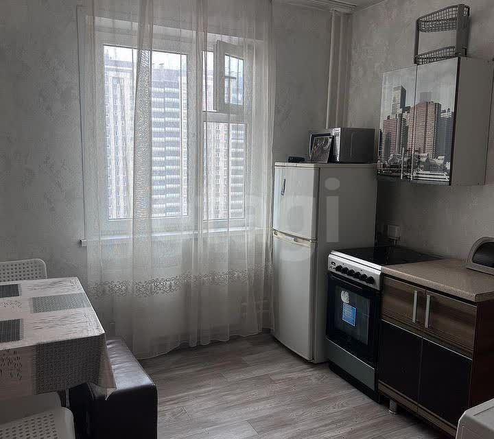 Продаётся 1-комнатная квартира, 43 м²