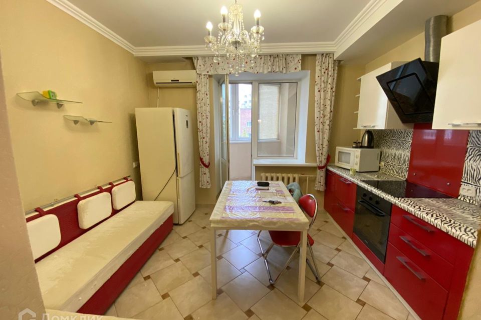 Сдаётся 1-комнатная квартира, 55 м²