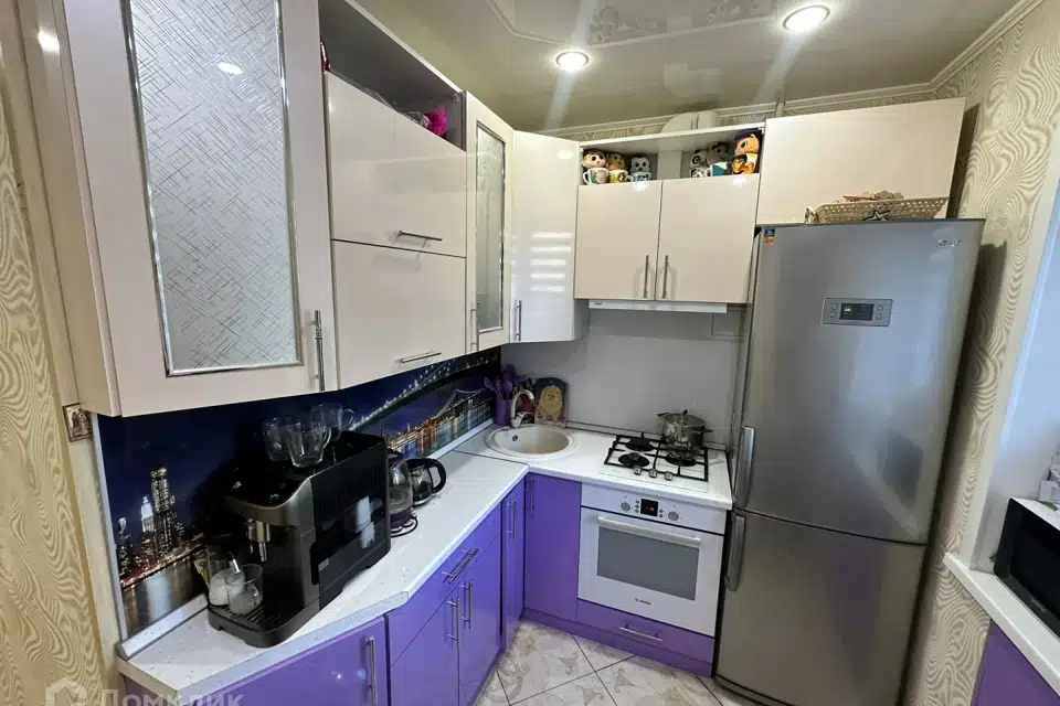 Продаётся 3-комнатная квартира, 55.9 м²