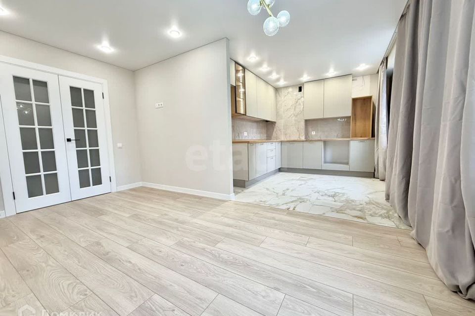 Продаётся 3-комнатная квартира, 83 м²