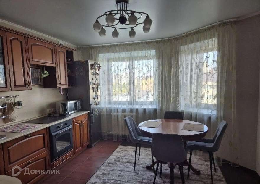 Сдаётся 2-комнатная квартира, 74 м²