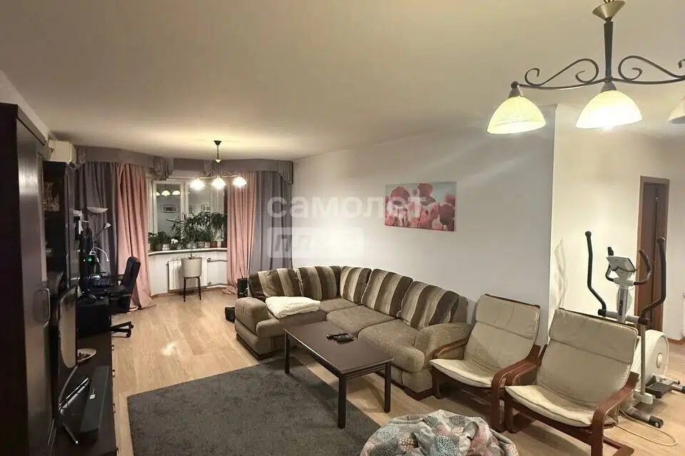 Продаётся 3-комнатная квартира, 95 м²