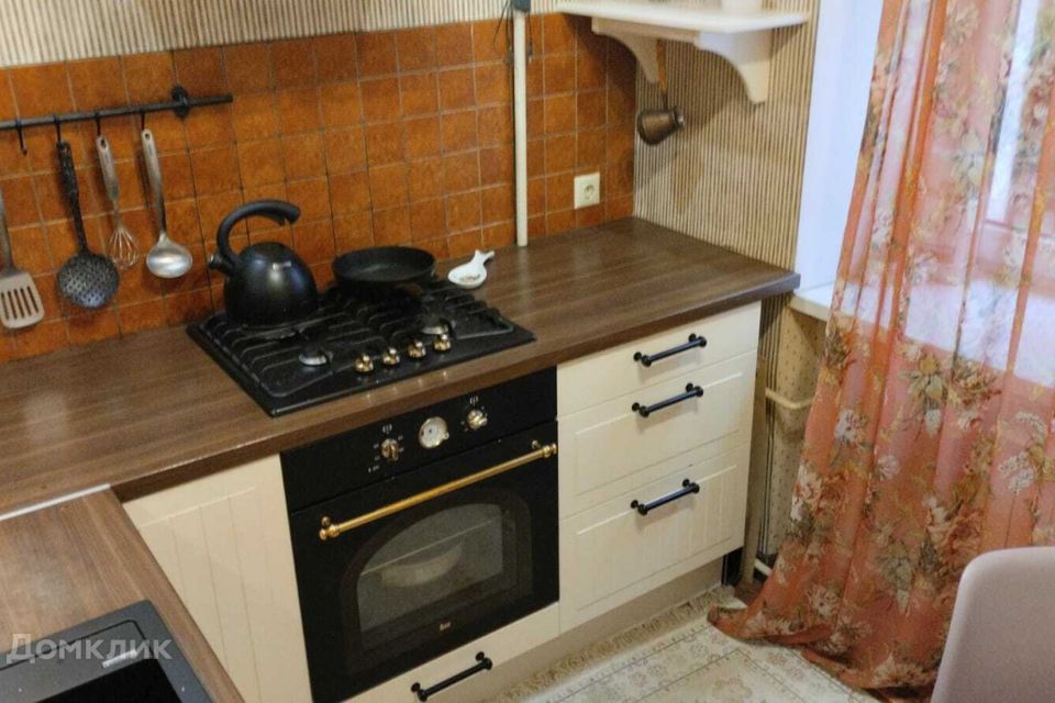 Сдаётся 2-комнатная квартира, 56.6 м²