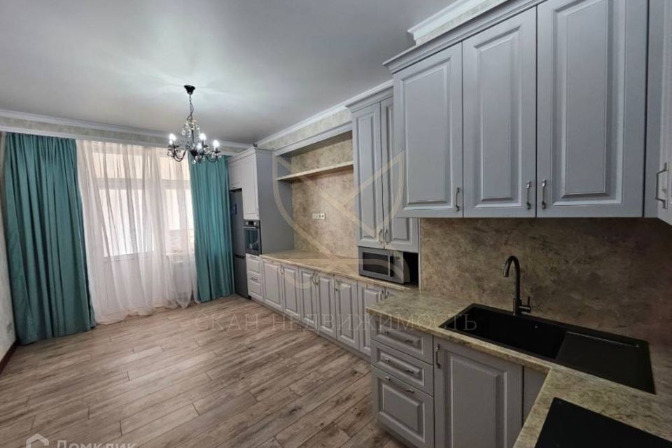 Продаётся 1-комнатная квартира, 63 м²