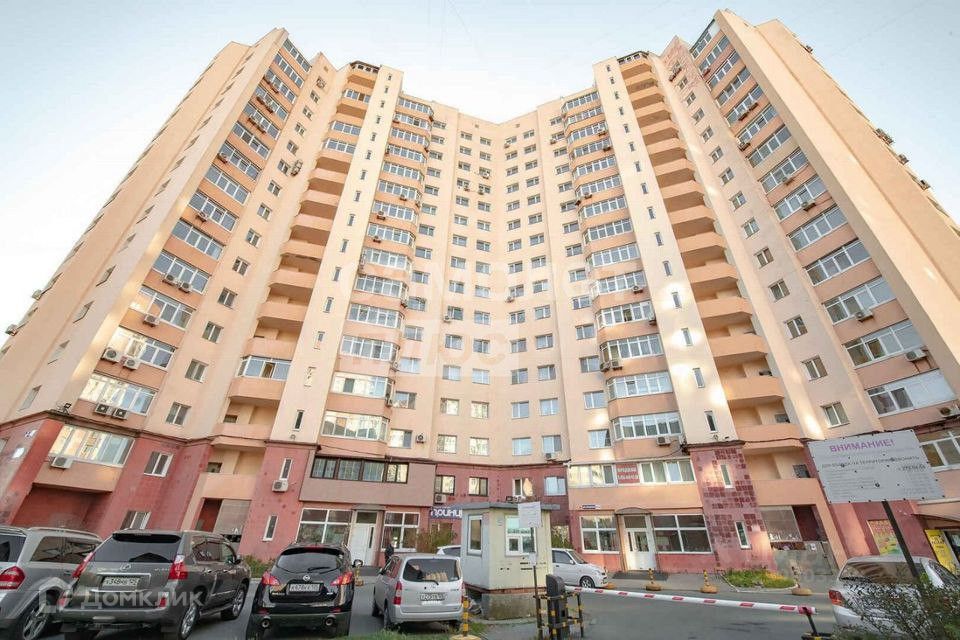 Продаётся 2-комнатная квартира, 90.7 м²