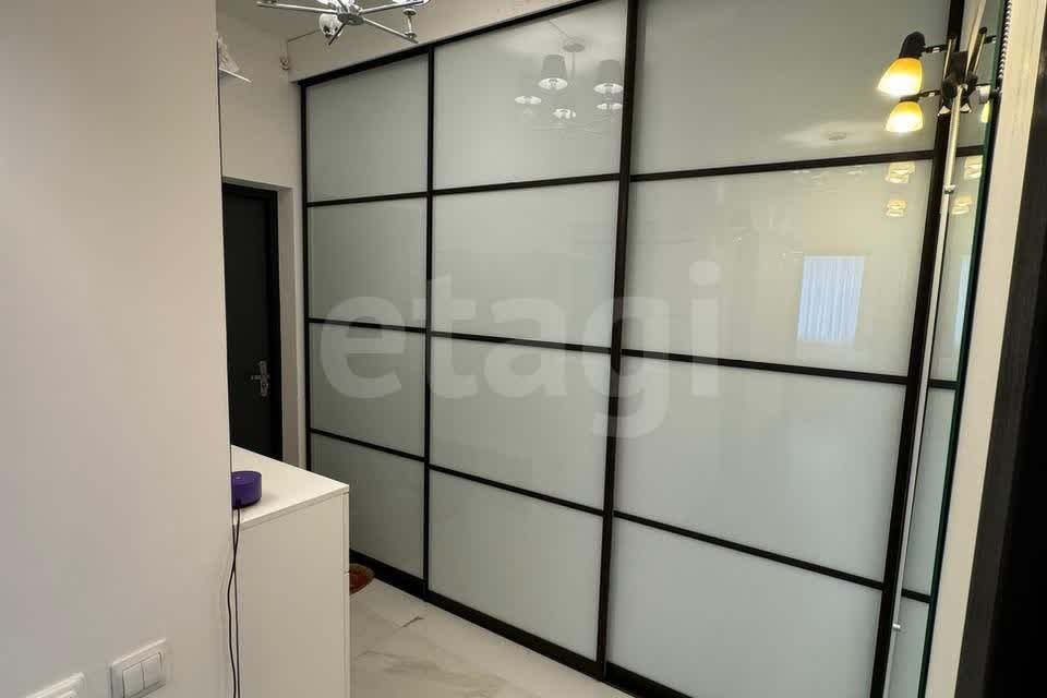 Сдаётся 1-комнатная квартира, 50 м²