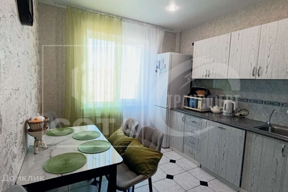 Продаётся 3-комнатная квартира, 62.7 м²