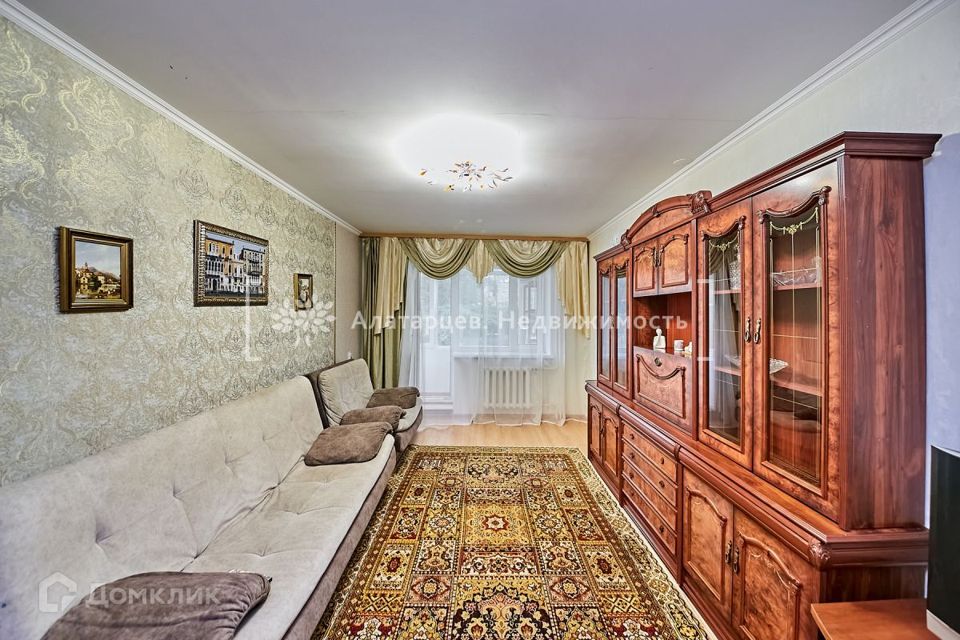 Сдаётся 2-комнатная квартира, 52.3 м²