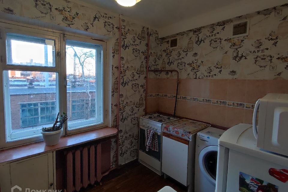 Продаётся 3-комнатная квартира, 58.7 м²