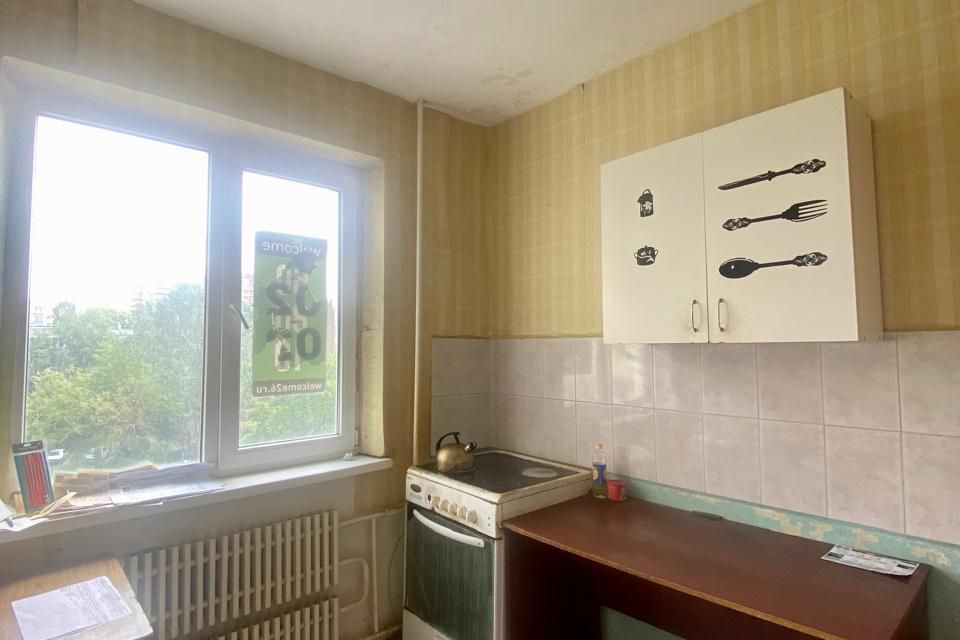 Продаётся 4-комнатная квартира, 72 м²