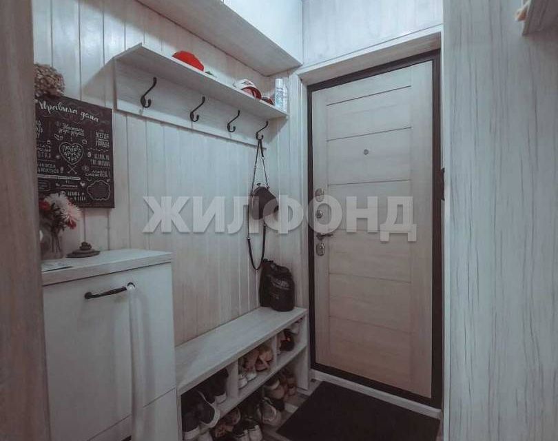 Продаётся 4-комнатная квартира, 84 м²