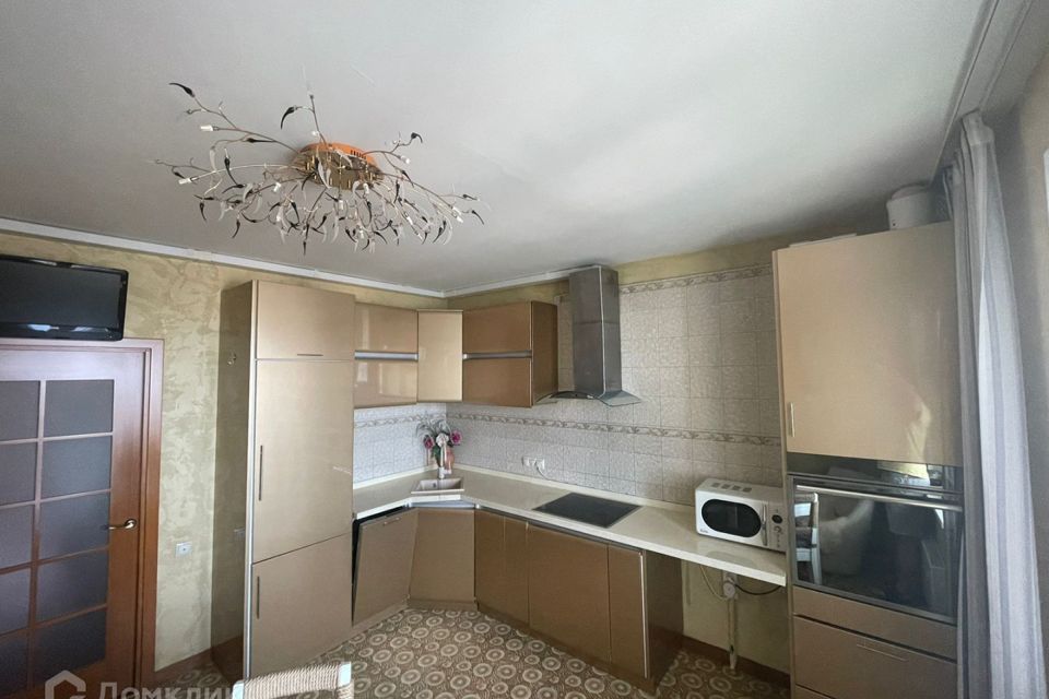 Сдаётся 3-комнатная квартира, 90 м²