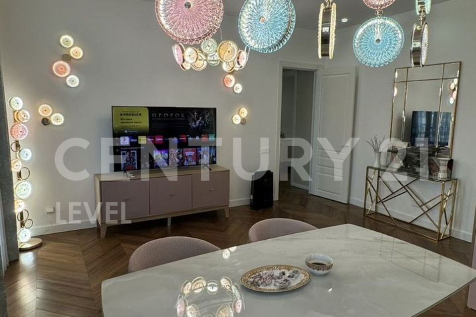 Сдаётся 2-комнатная квартира, 71 м²