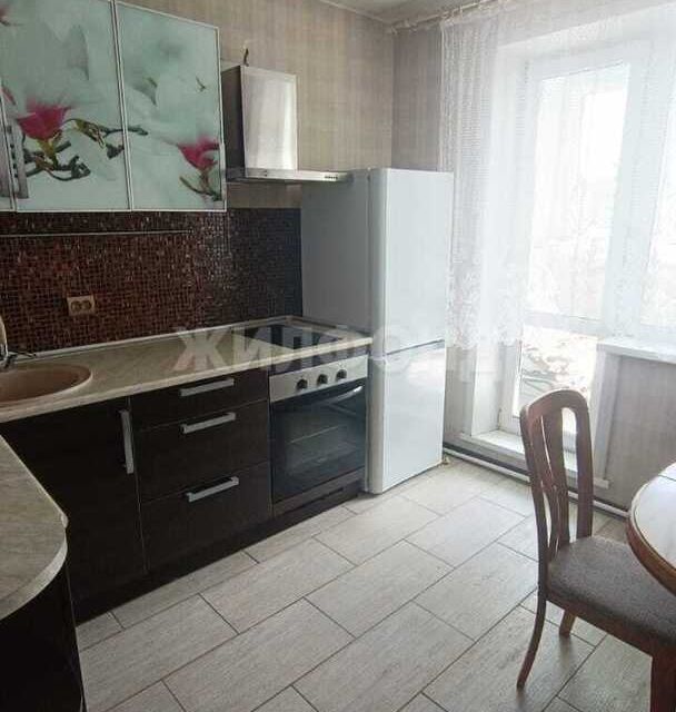 Сдаётся 1-комнатная квартира, 42 м²