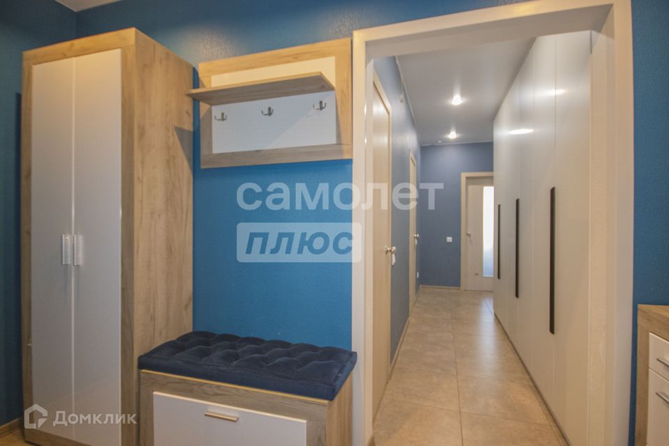 Продаётся 2-комнатная квартира, 55.6 м²