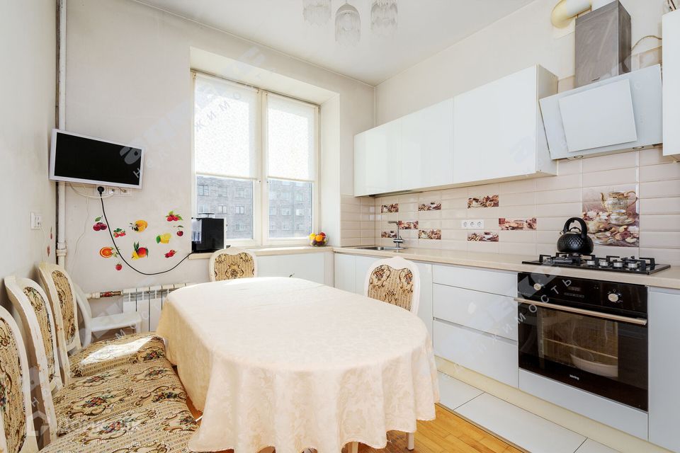 Продаётся 2-комнатная квартира, 91.8 м²